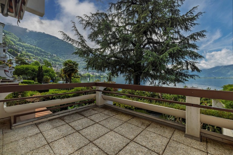 Rare Waterfront Residence on the Shores in Montreux